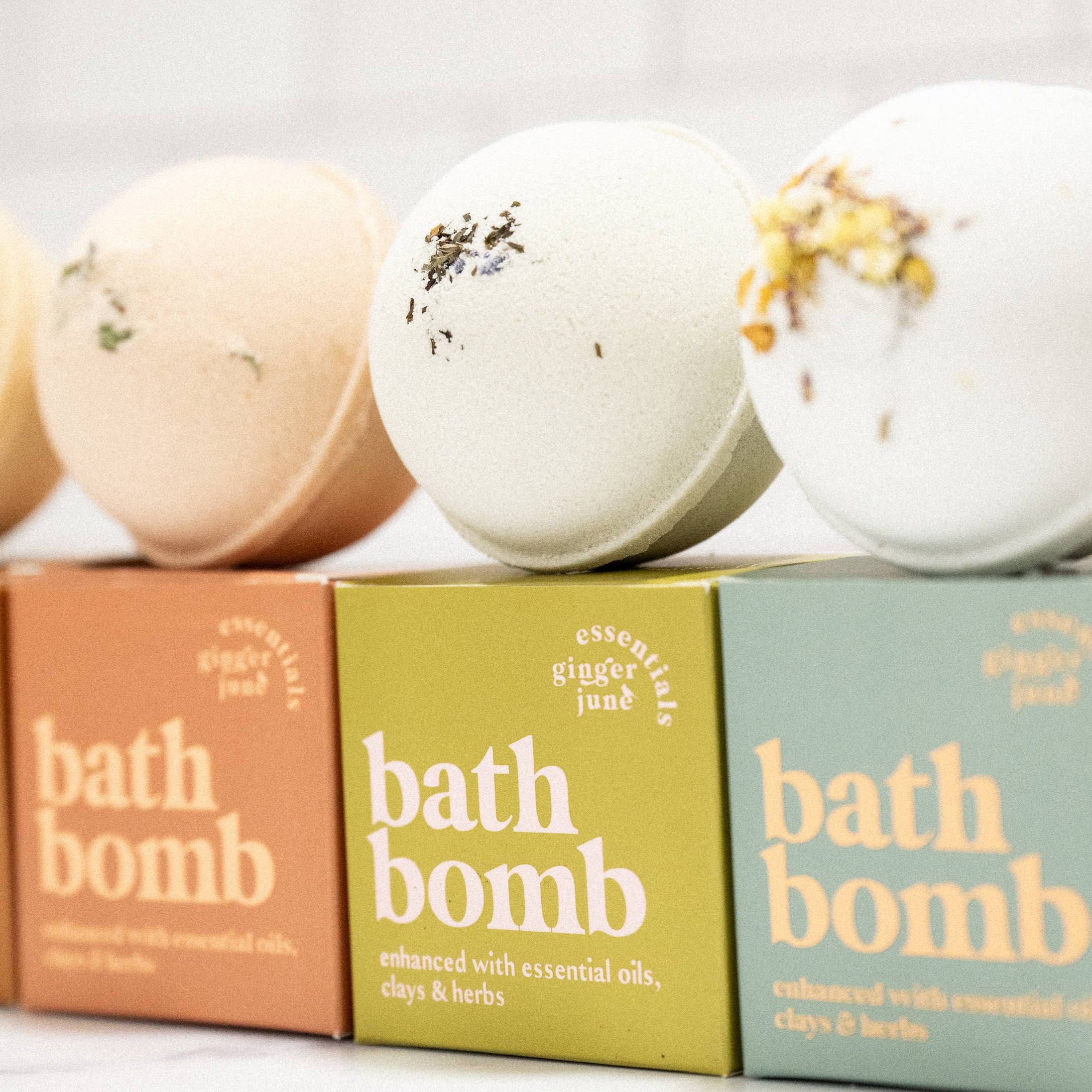 Woodland Wander Botanical Bath Bomb